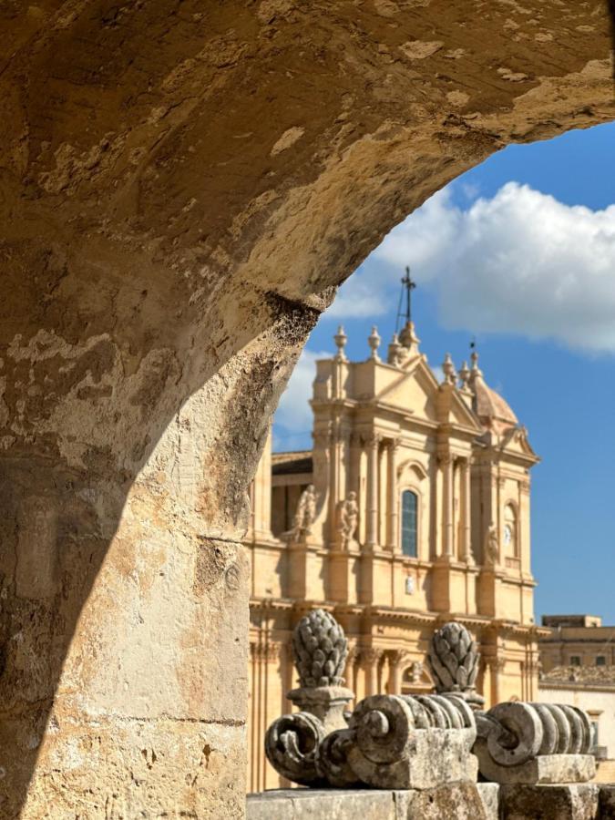 Villa Tannur Del Carmine Noto Exterior foto