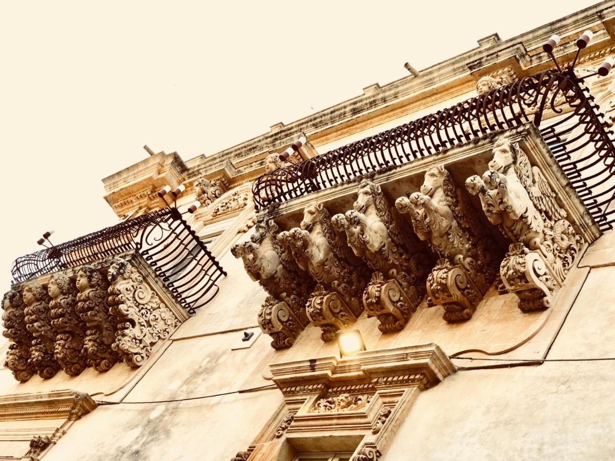 Villa Tannur Del Carmine Noto Exterior foto